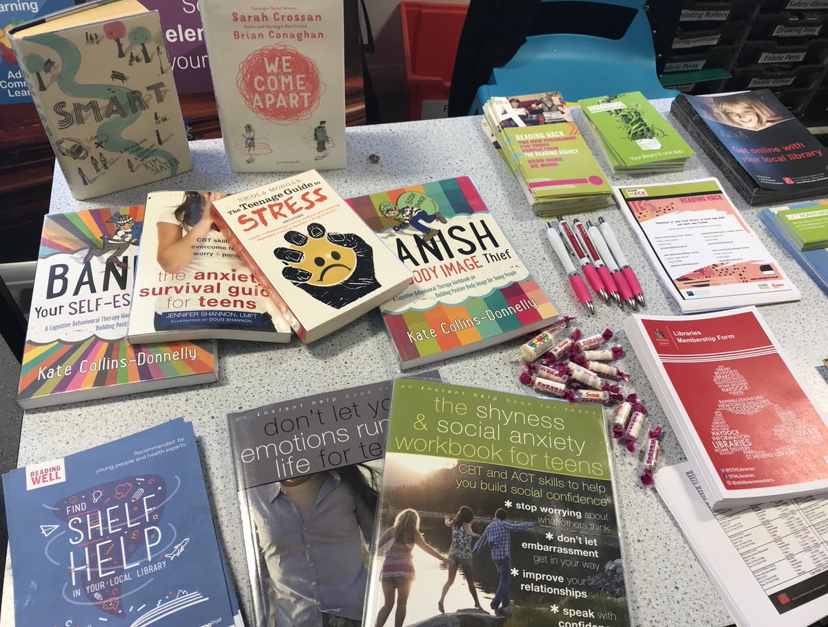 MandiB_'s tweet photo. Iโm supporting #WorldMentalHealthDay18 along with other organisations today. Promoting @STHLibraries at #tuitionservice with #moodboostingbooks #shelfhelp #readinghack @ArtsAward @BorrowBox https://t.co/f1YtueNkoO