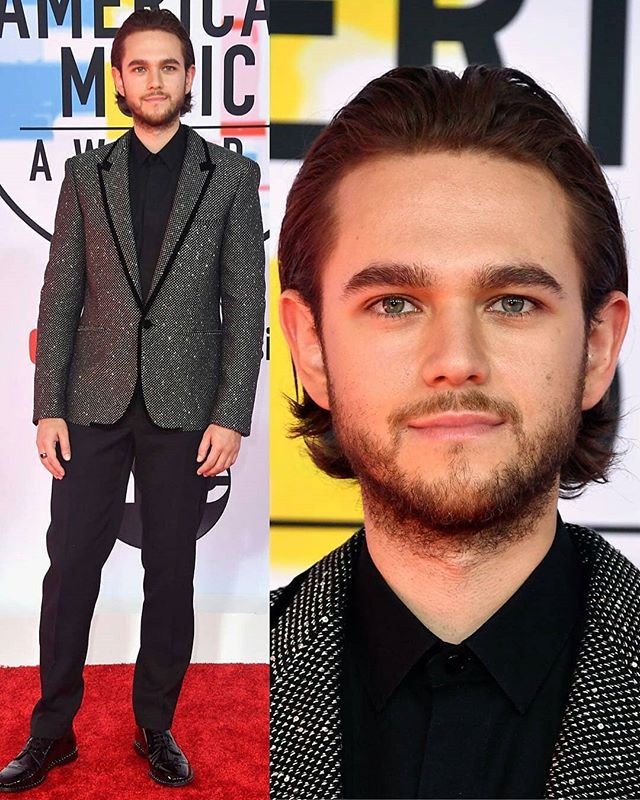 MediaGuide_NG's tweet image. #Zedd at the 2018 American Music Awards. #MediaGuideStyle #AMAs #AMAs2018 dlvr.it/QmtvWx IG: MediaGuideStyle