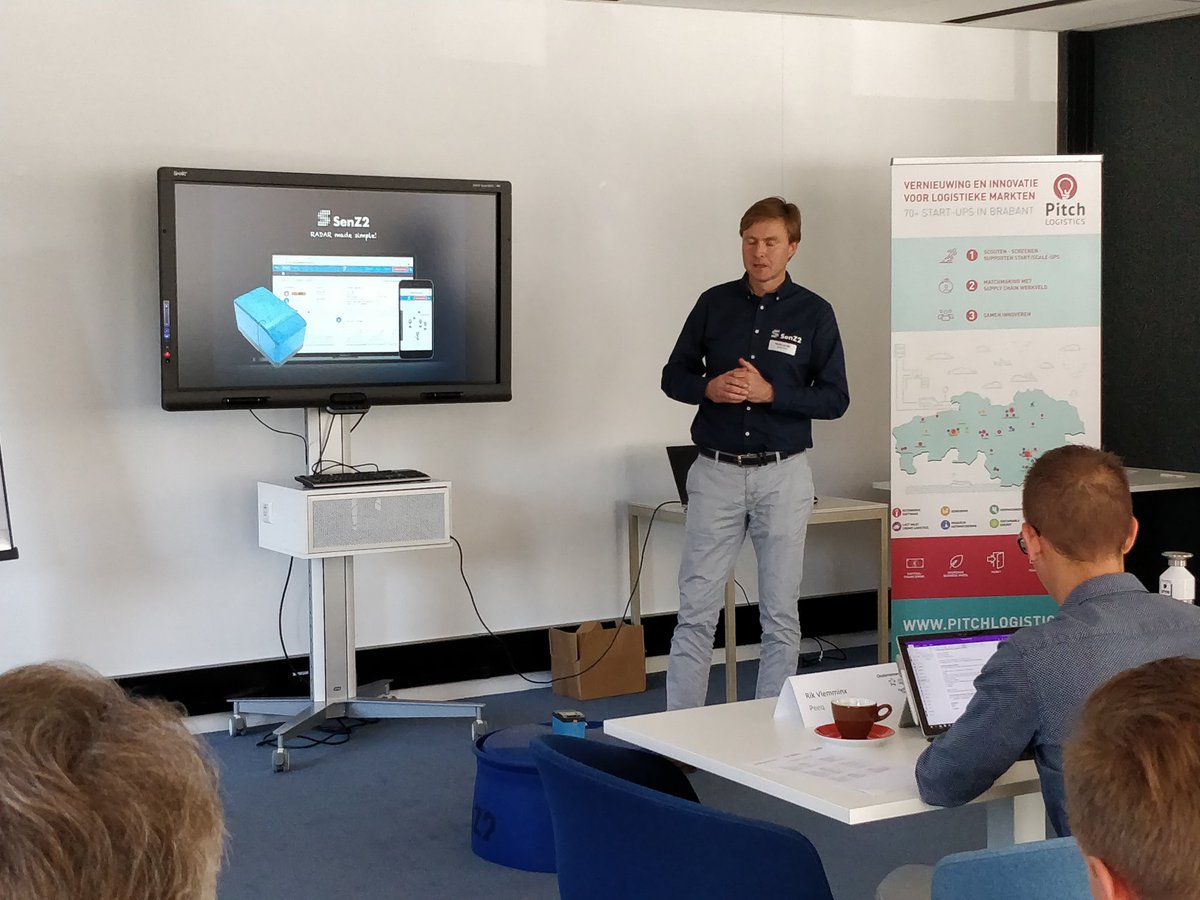OLplus's tweet photo. Goede pitch van Martin van Rijn van @senz2bv bij CEO meets Startup in @domexoss. https://t.co/0fYeab0SsT