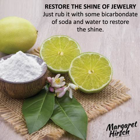 MargaretHirsch's tweet photo. #TodaysFunFact is how to restore the sine of your jewellery, just a little bicarb and water and they will all sparkle like they should! https://t.co/tDFe2FDGQ8