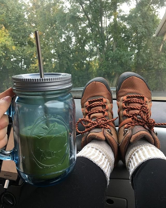 XeroShoes's tweet image. Fall in a photo🍁🏔🍂.
.
.
.
#creatingcalm #naturetherapy #fallinnewengland #newenglandfall #hikingadventures #fallhikes #hikingboots #xeroshoes #fallboots #falleverything #newhampshirebound #tothemountains #matchalatte #matchalover #📷 @calmingkate