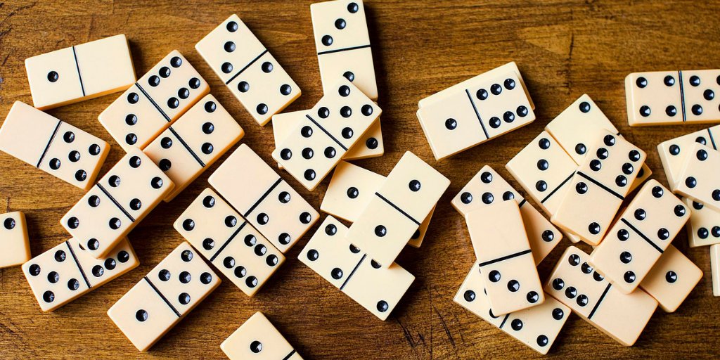 jeu de domino on X: Domino Block, also known as The Block Game, is the  simplest of all domino games, and one that people know the most. #  dominoblock # blockgame #