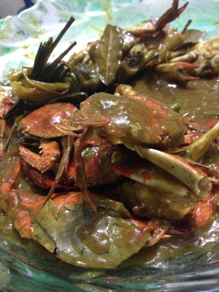 kneelwayne's tweet photo. Spicy crab curry 😍👌🏻 #solbad https://t.co/mxHSmk2NF6