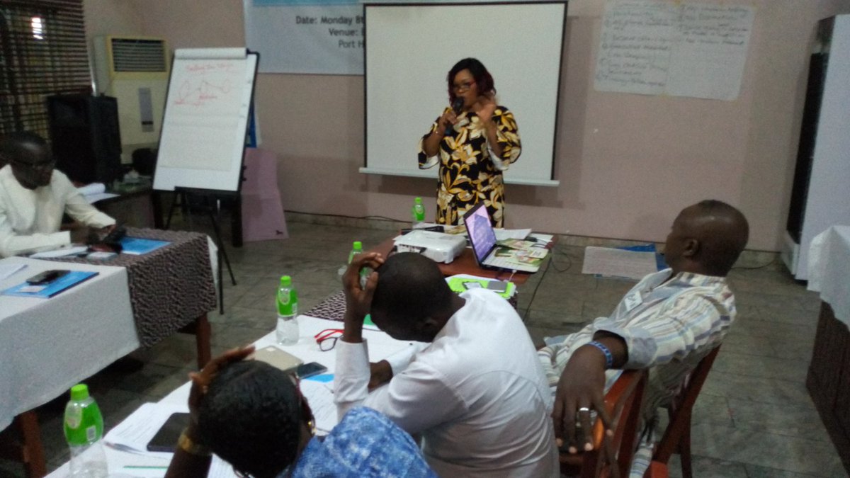 ShunWahala's tweet photo. Mrs Beauty Ibiama of the Voter Education unit of @inecnigeria Rivers State listing out electoral offences and penalties at the training of state and local government coordinators of the #TowardsNonviolent2019Elections project funded by @PINDFoundation.
.@WoduNkasi @DavidudofiaPB https://t.co/HmmxyWVLyg
