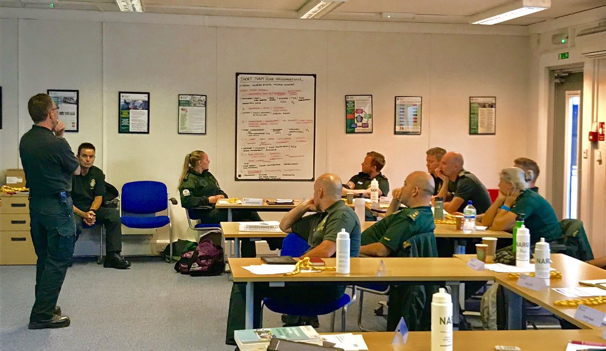 NHSR_EKU's tweet photo. @NARU_org Medical Advisor - Dr Eddie Tunn - has been covering the subject of clinical challenges that may be faced; at height, in confined spaces, and on unstable terrain; and the ways in which we, as an #NHS and multi-agency team (not just HART) can overcome these. https://t.co/OGrqyeDaZn