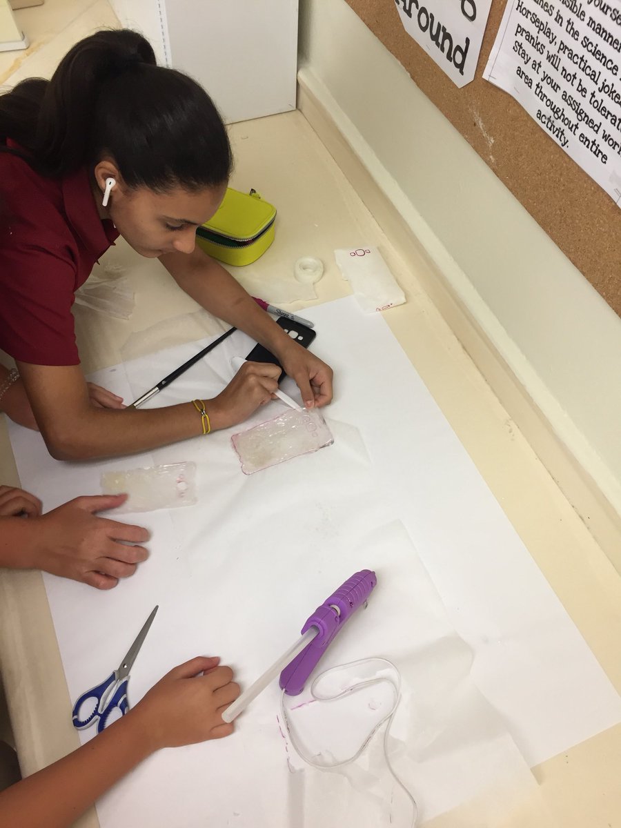 shegrows2's tweet image. Grade 8 students Design Lab phone case prototyping! #cmsedu