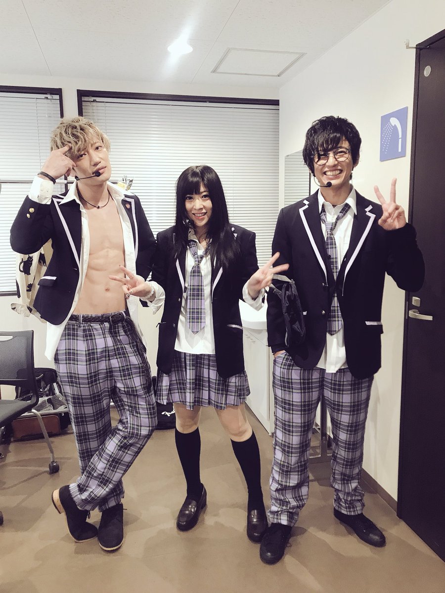 鈴華ゆう子yuko Suzuhana あぁ これが山葵カッコつけてるけど 袖足りてないの分かるわ T Co Oyhguwzc1o Twitter 鈴華ゆう子yuko Suzuhana あぁ これが山葵カッコつけてるけど 袖足りてないの分かるわ T Co Oyhguwzc1o Twitter