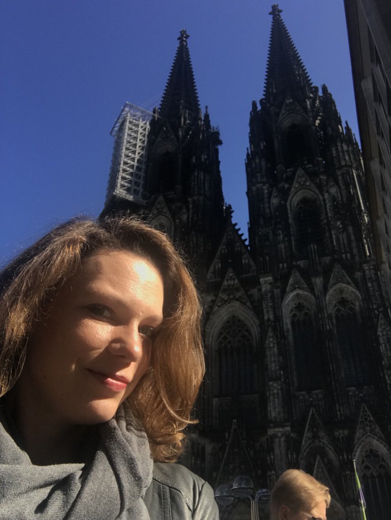 Hallo Köln! Ich freue mich total, heute beim #wdrsmt ein wenig Begeisterung für das Experimentieren zu wecken. Mit in Gepäck ein paar Beispiele von unseren coolen <a href="/MediaLabBayern/">Media Lab Bayern</a>-Startups  <a href="/TheBuzzardOrg/">Buzzard.org</a>🐦 <a href="/Upspeakapp/">Upspeak</a>🎙 und @PlanturaGarden🌱. 🙌