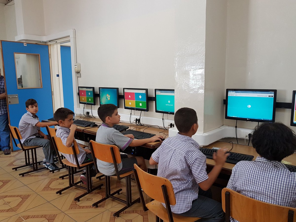najahshams's tweet photo. 4th graders using @GetKahoot as an #assessment tool to evaluate their progress with understanding the #number_system @DawhaHighSchool @FawziehHn #online_assessment https://t.co/zx7uR91nNK