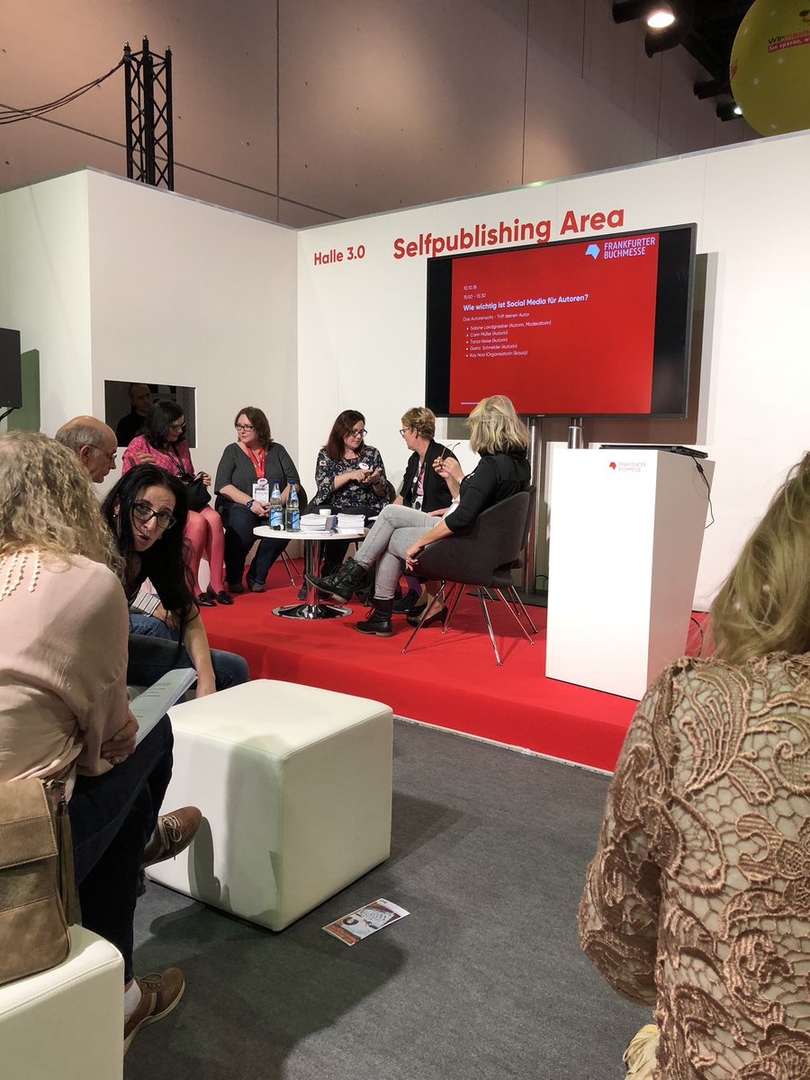 Welche Kanäle sind wichtig: @ARD und <a href="/ZDF/">ZDF</a> online Studie sagt klar: Facebook
#FBM18 <a href="/Book_Fair/">FrankfurterBuchmesse</a>
