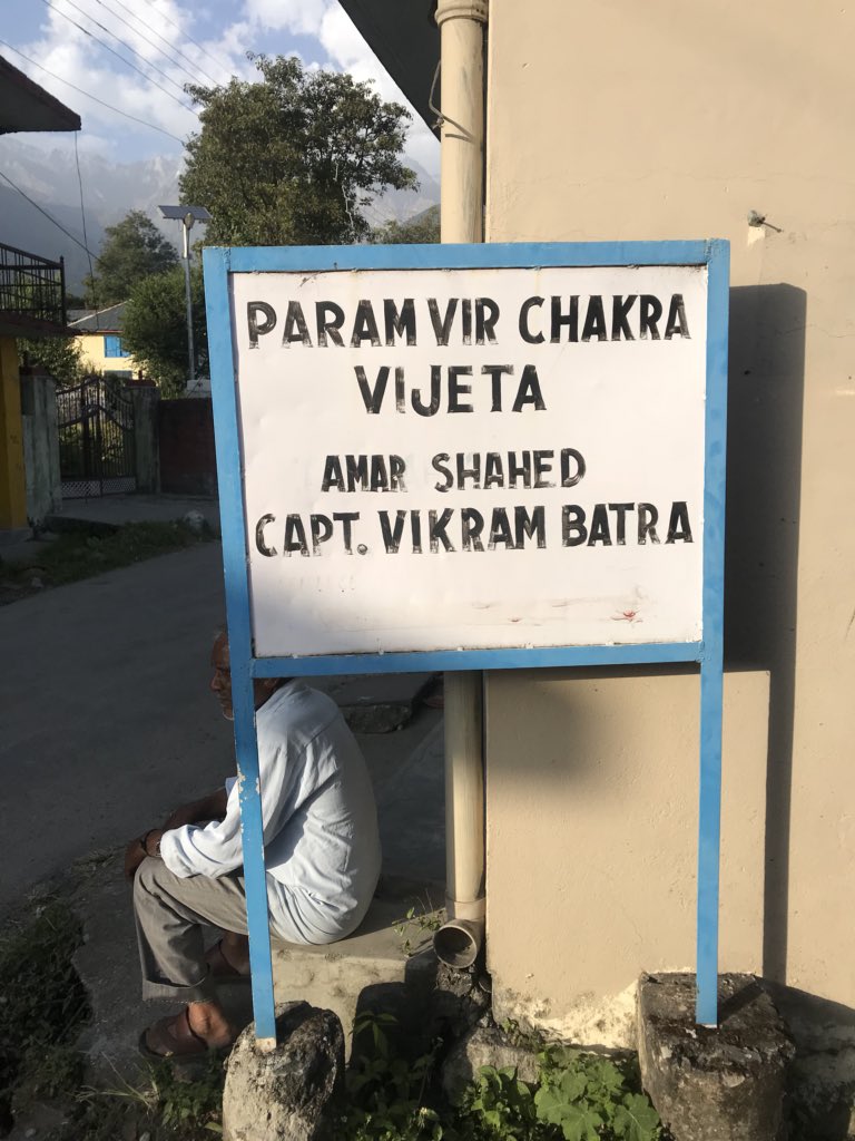 majorgauravarya's tweet photo. Honoured to meet Shri GL Batra Ji, father of Shaheed Capt Vikram Batra, PVC. Every corner of the house pays homage to the bravery of this great soldier...so brave that even the enemy called him SHER SHAH, The Lion King. #VeerBhoomiHimachal #Patriot https://t.co/9cf1We51ka