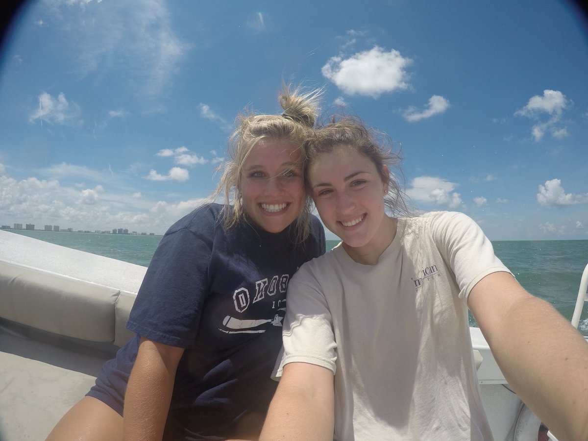 PeytonSilvers's tweet photo. happy birthday to my best friend out there💓💓 thanks for always being there for me and making me laugh!!! hope your day is amazing bc you deserve it🎉❣️ @DeBoldEmma https://t.co/caILUkStEf