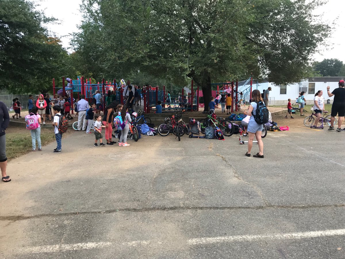 ⁦<a href="/BarrettAPS/">KWBarrett Elementary</a>⁩