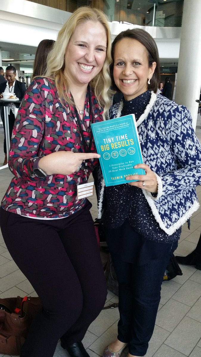 tinytimewithyas's tweet image. This never gets old!! A big thank you to @lynseyhanratty for giving me the first opportunity to see my book in print at the Women Inspire event (My shipment arrives tmrw!) @Tweetinggoddess #tinytimebigresults #womeninbusiness #womensinspire #femaleentrepreneur #WIN18Dublin