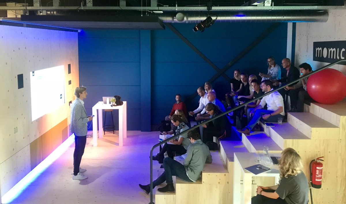 mo_mice's tweet image. De nieuwe Check-in app van Momice wordt druk gedownload door alle aanwezigen op de Insight Session (en getest!). Heb jij hem al gedownload? Vind hier de links voor de Apple App Store en Google Play Store: bit.ly/2ybpd2e #checkinapp #events #insightsessions