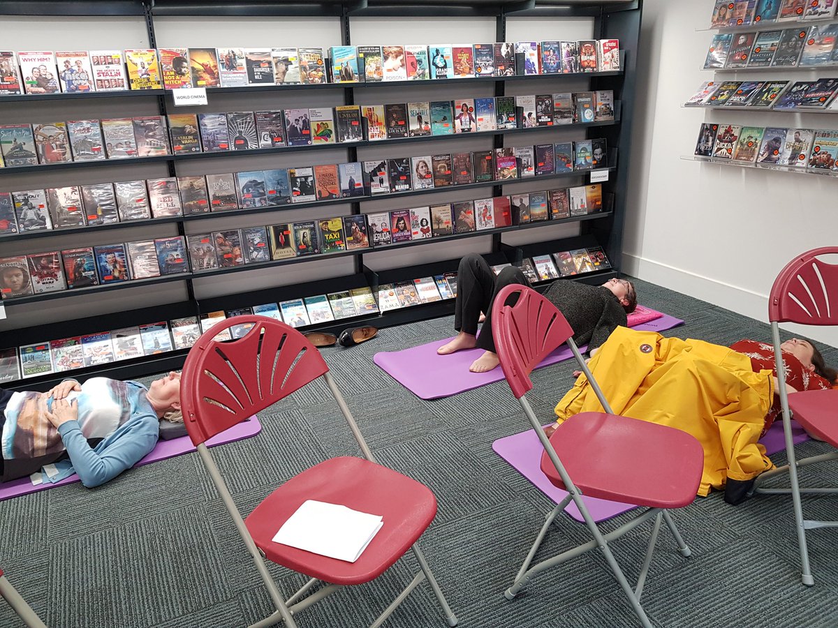 EndBackPainTday's tweet photo. What a pleasure on #WorldMentalHealthDay to facilitate one of my free #AlexanderTechniqueWeek
10 minute
#LieDown
#Semisupine sessions for @Calderdale Choir organised by @zohrah and @RedCaron13.
Views expressed after were about how powerful and relaxing such a simple thing is. https://t.co/f7xY8UMQEh
