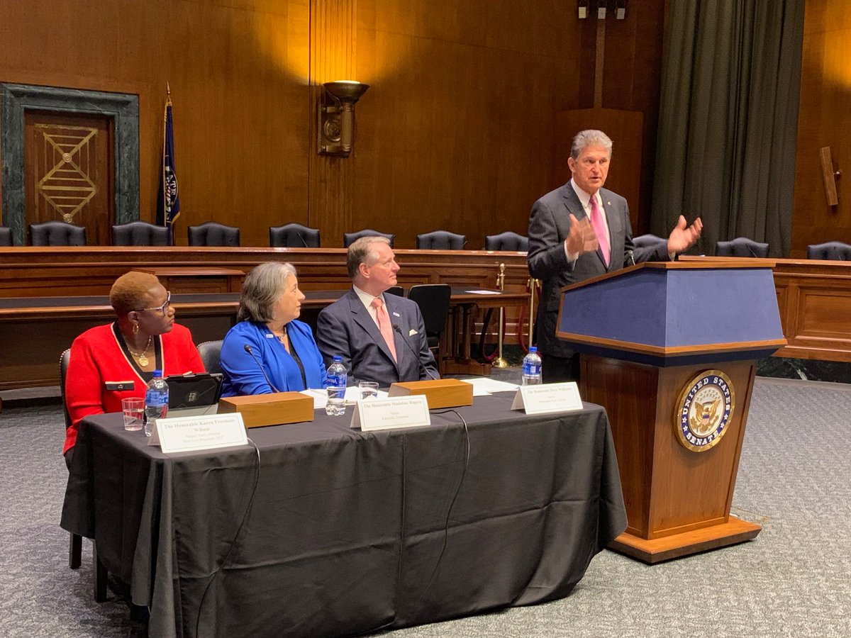 leagueofcities's tweet photo. "You're all on the frontline"
@JoeManchinWV https://t.co/fp2MjGWkiL