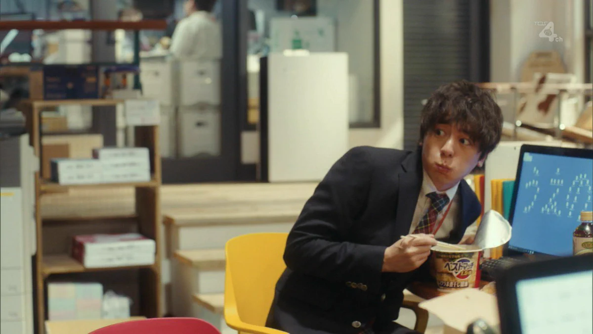 こういう細かい小道具ってたまらないwwwベストマッチラーメンってビルドやん！！