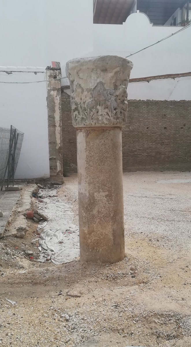 Esta columna de la iglesia de la Victoria me trae loco desde la primera vez que la vi.
