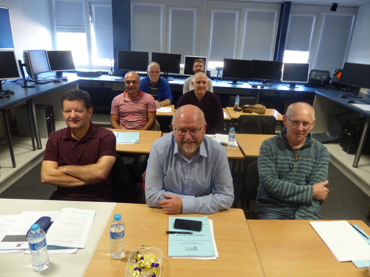 ssmarineschool's tweet image. Our VTS Refresher course is underway! #vesseltrafficservices #refreshertraining #leadingequipment stc.ac.uk/marine-school/…