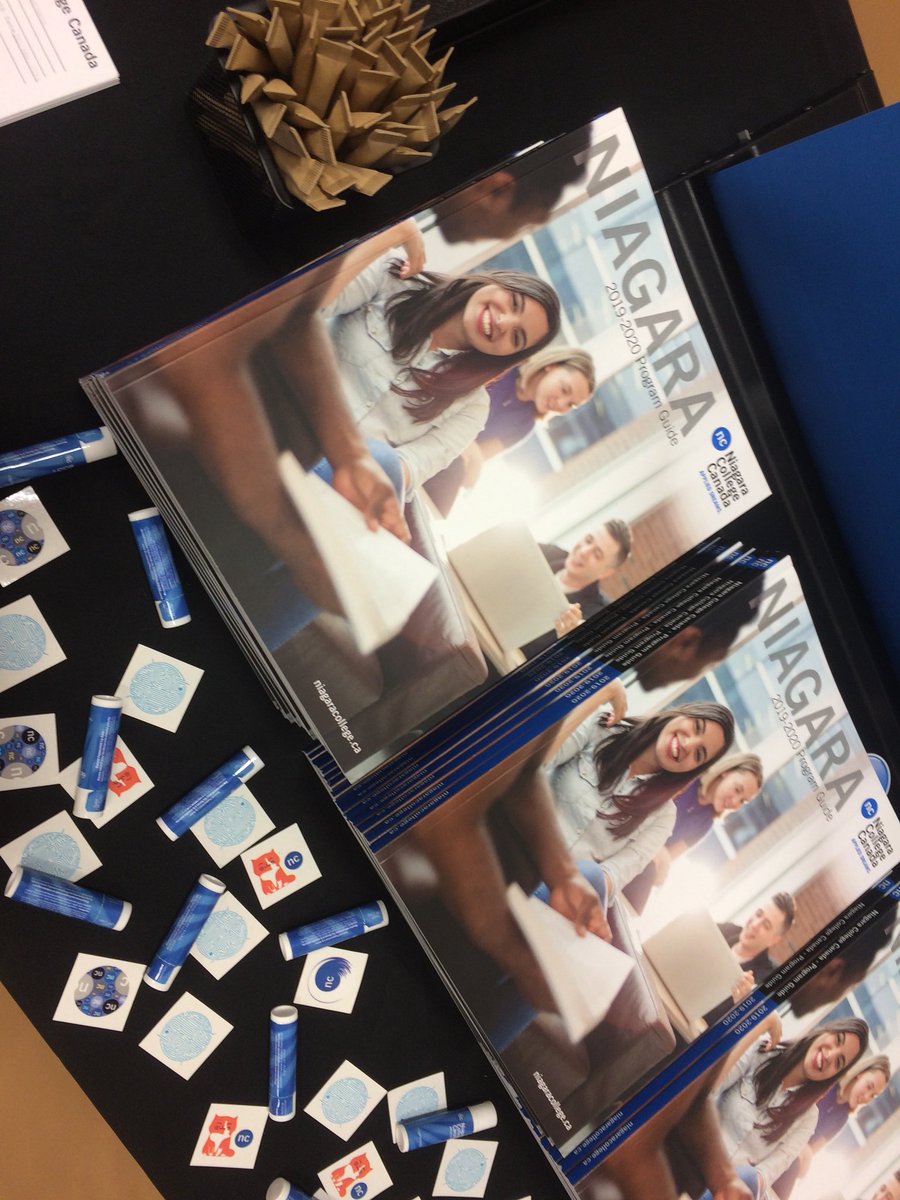 niagaracollege's tweet photo. 🚙📍 Good morning, #NorthBay! Mavis and Gabriella are ready to meet you at Canadore College for the #CIP2018 tour. They’re eager to discuss our 130+ programs and discover your #myNCdream! #niagaracollege https://t.co/TvFSQwqL7y