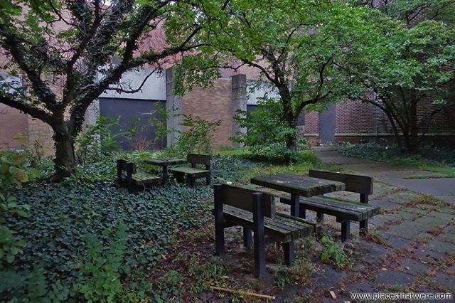 placesthatwere's tweet photo. Picnic spot.

https://t.co/GeLMmuQrDc

#abandoned #picnic #overgrown #nature #shady #bench #picnictable #table #abandonedhospital #toledo #ohio #abandonedplaces #abandonedbuilding #urbex #urbanexploration #abandonedbuildings #OhioUrbex #abandonedohio #moss #rustbelt #creepy #ee… https://t.co/H0ZNcGN8jI