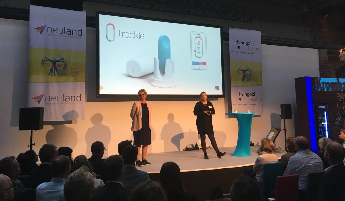 Die Gewinnerin des #rheingold-Pitches: die trackle GmbH. Katrin Reuter und Sabine Loch stellen die Studienergebnisse vor. #darwinci