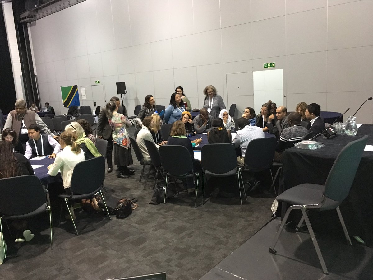 Lucy_Gilson's tweet image. It’s a full house with the #hpafellows! #politicsmatters @CHESAIhpsr @AllianceHPSR