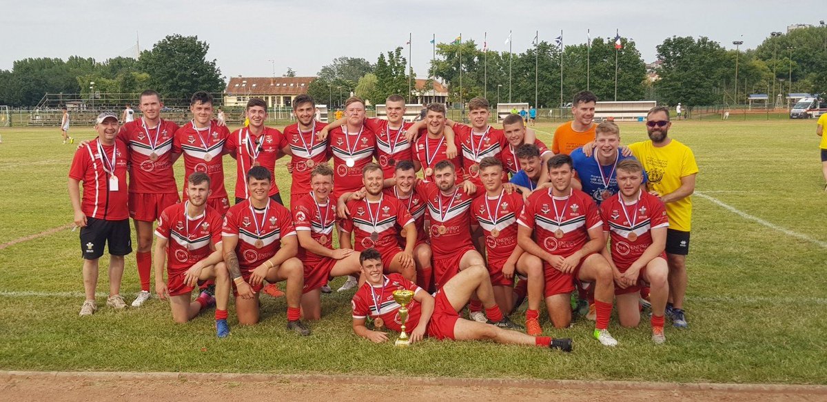 WalesRugbyL's tweet photo. 🙌REMATCH : Wales U19 #rugbyleague to take on @England_RL @lions_rl on Friday at @MCRRangerRL Manchester Regional Arena in rematch of @RLEFofficial U19 semi-final. LIVE ONLINE.

👉 https://t.co/bjKF6LuL58

@NWCrusadersRL @WWRaidersRL @Ant_Walker https://t.co/FYtd8pOwKB