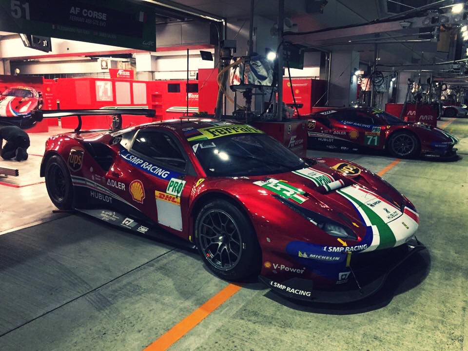 ko_zig's tweet photo. いやはや…3日目終了、
久々のサーキット作業、やっぱりまだ場違い感あるなぁ…
イタリア人楽しいけど(^^)
残り5日、頑張らねばー！ https://t.co/NK8eZzWVj6
