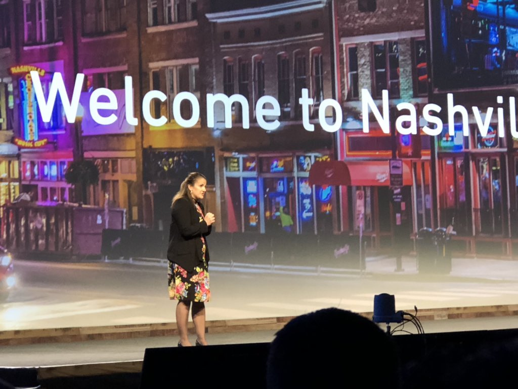 SashaMezer's tweet photo. @JCoffinTTGT kicking off #CommvaultGO #womeninit #techtarget https://t.co/oYsznBKXkO