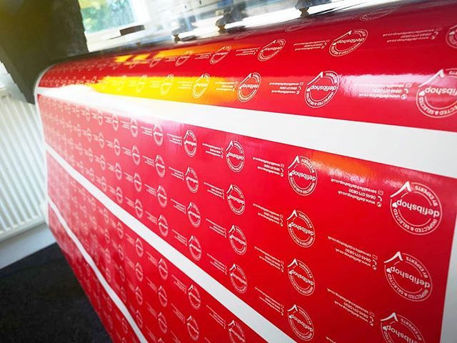 thebinarybox's tweet photo. There's something quite therapeutic about watching a large run of @defibshop labels print on our @rolanddguk VG-540... ππ¨οΈ -
#rolandhero #truvis #labels #vinylstickers #vinyllabels #decals #wideformat #print #printlife #rollout #thebinarybox https://t.co/Db29jPrCxi