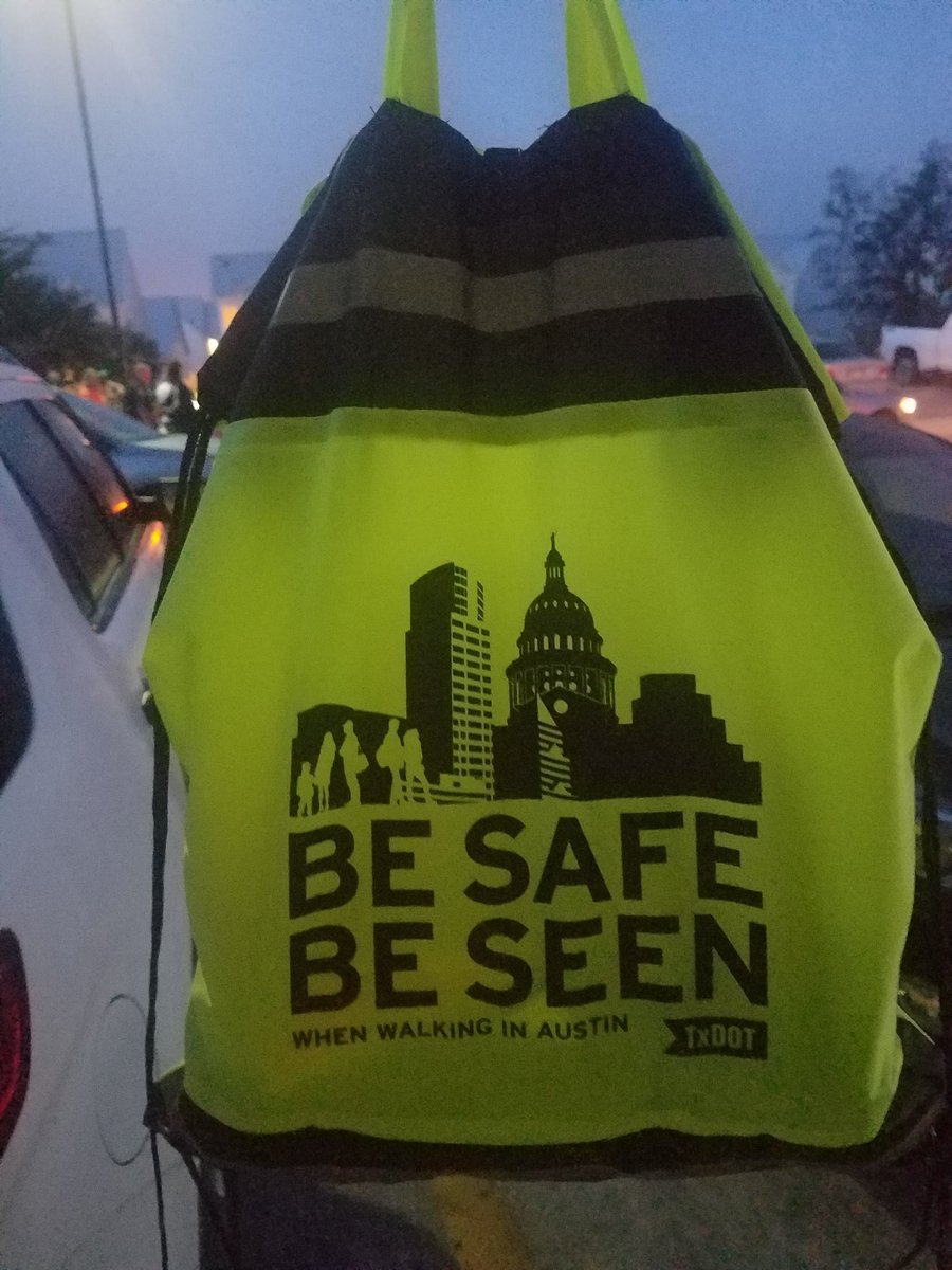 National Walk to School Day! Thank you @AustinISD @pecanspringsATX for participating with @austintexasgov Safe Routes to School. A big thank you to our partners @TxDOTAustin @SafeKidsAustin @FedEx on helping put on a successful event #AISDproud #AISDHome #SRTS #SafetyFirst