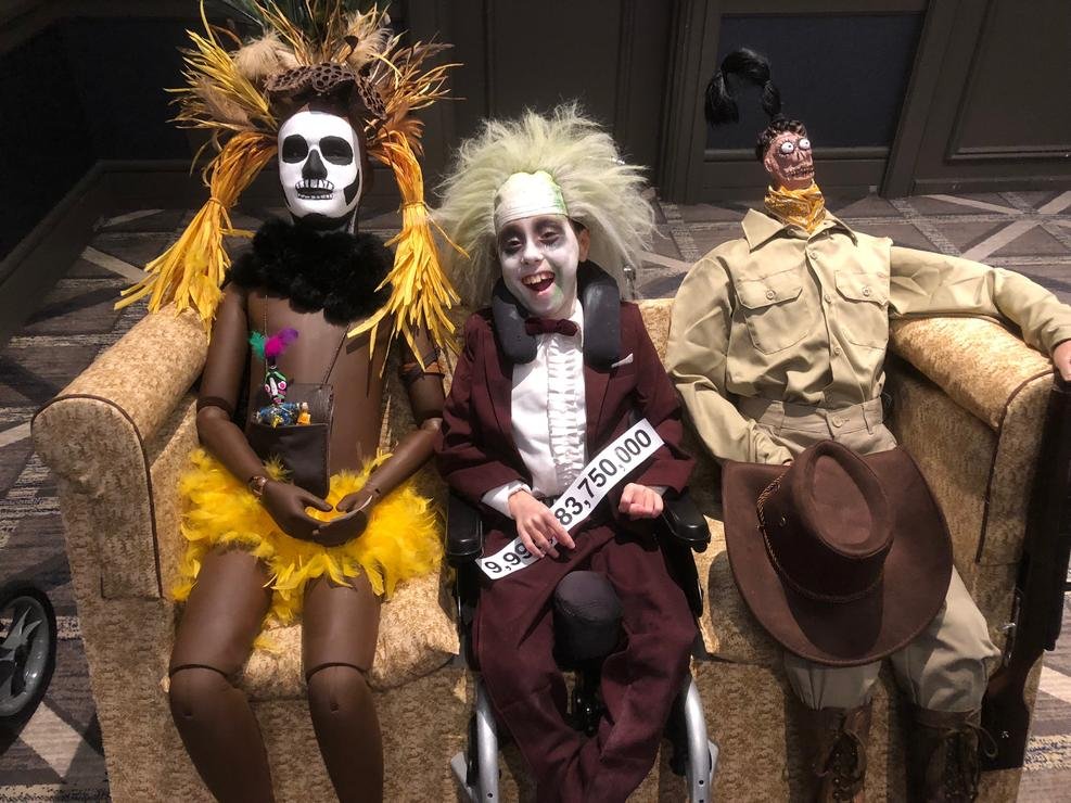 Nbc Chicago On Twitter See 9 Years Of Epic Halloween Costumes For Boy With Special Needs Https T Co Hxe3je3xnj