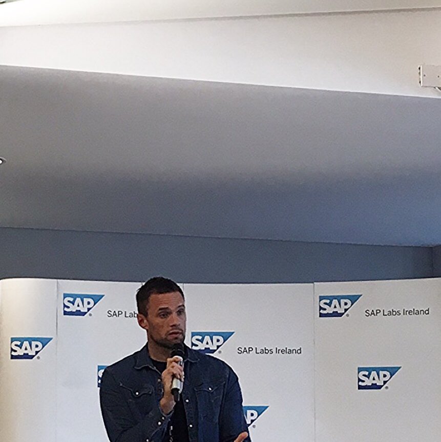 I_Checkoumar's tweet photo. .@nbrez sharing his journey and how to build resilience and navigate everyday @LifeatSAP #SAP #WorldMentalHealthDay2018 https://t.co/BEyake6MQu