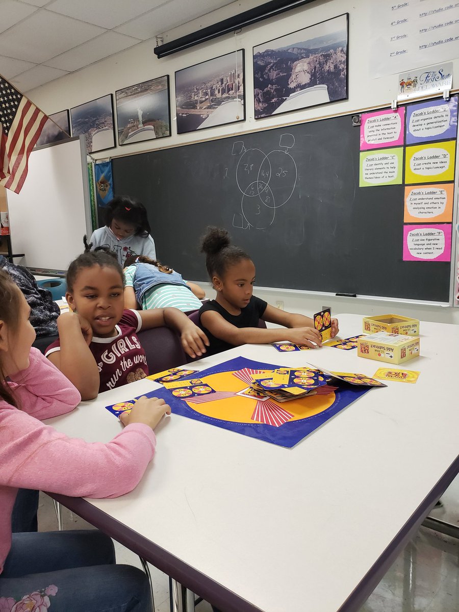TimWerbrich's tweet image. 2nd grade #LeasureES AAP students learning how to play @24game #mathminds #mathrocks @ChristinaK12 @RobertSun24