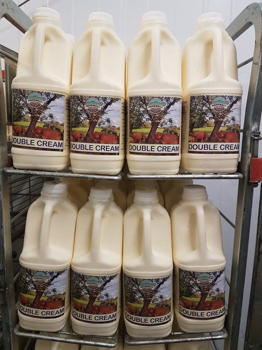 hopewall_farm's tweet photo. We are so proud to be starting to sell our own @hopewall_farm double cream, produced from our Hopewall Farm Jersey, Guernsey and Shorthorn girls in rural Adlington. #dairy #farmlife #jerseycattle #dairyshorthorns https://t.co/RH1aZCifPr