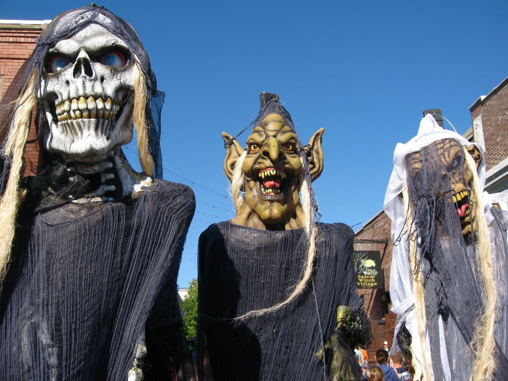 Lot of Spooky Things Happening in Salem Massachusetts this Hallowe’en buff.ly/2C7PpxJ