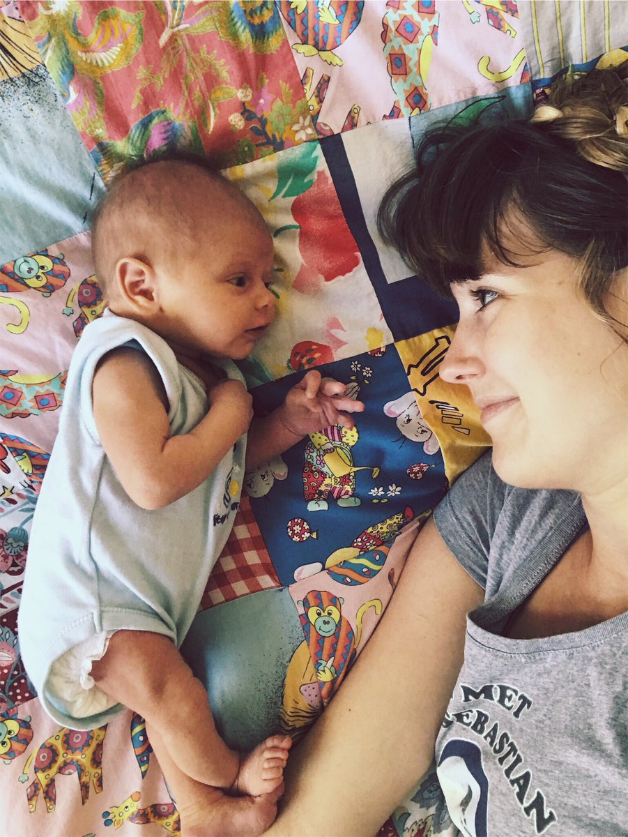 For #WorldMentaHealthDay I just want to say you can be a mum and have a mental health condition, you can be a mum and be on meds and you can be a mum and need extra support, never let anyone tell you otherwise 💫💫💫