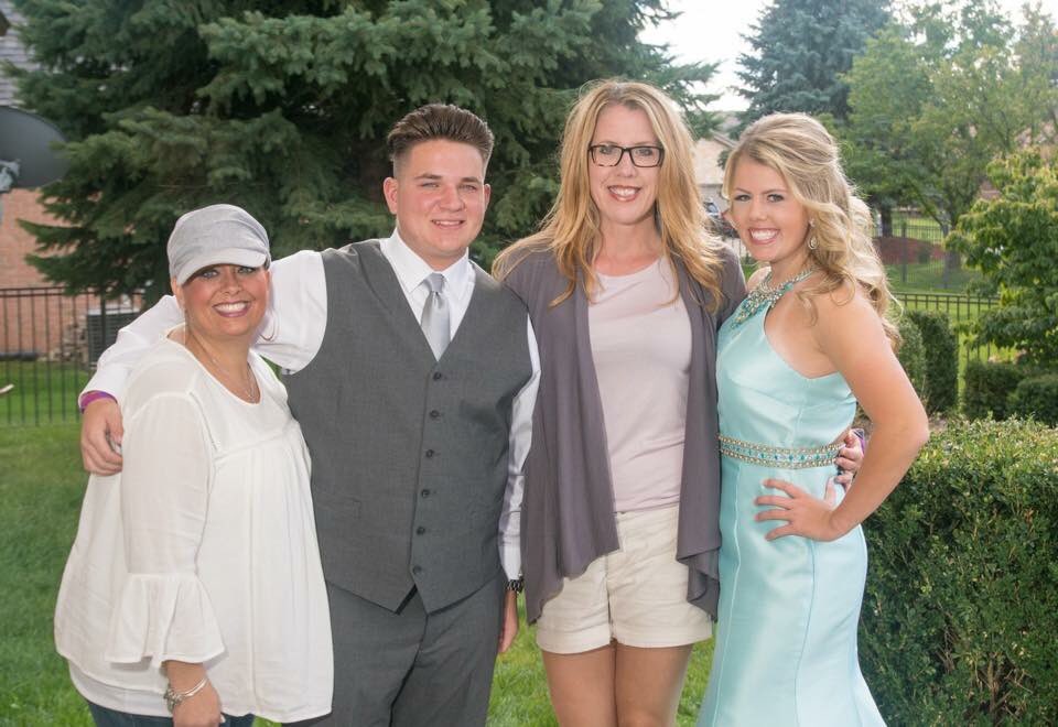 sarah_fredrick's tweet photo. Rest In Peace to this amazing woman who felt like family to me. Cancer took her too soon but she is at rest now. So much love toward Mrs Dana and her family we are here for you all💜💜 #Strnadstrong @keeganstrnad01 https://t.co/N7NjbR4IwY