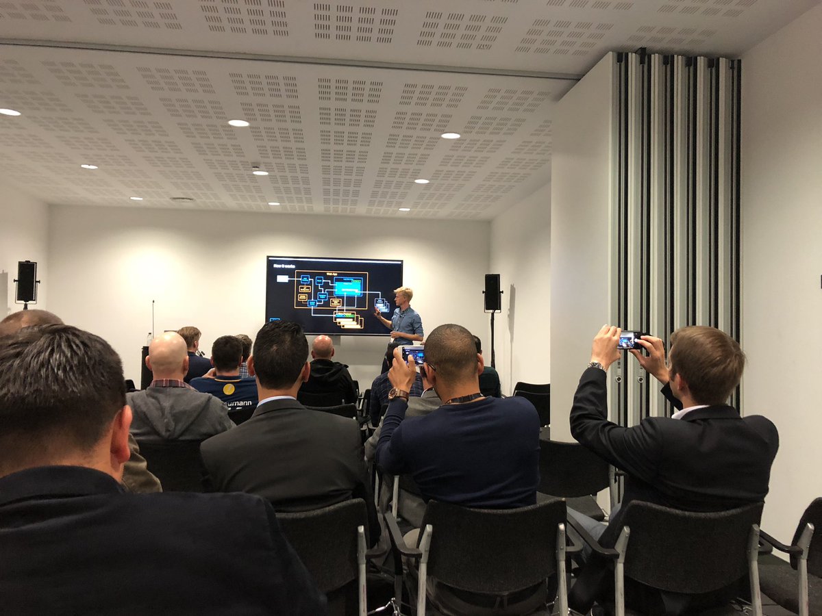 PavelnPavlov's tweet image. Luigi UI Framework of @kymaproject getting attention at @SAP_CX Live Barcelona :) #sap #SAPCXLive #sap_cx #kyma #webdev #web #ui