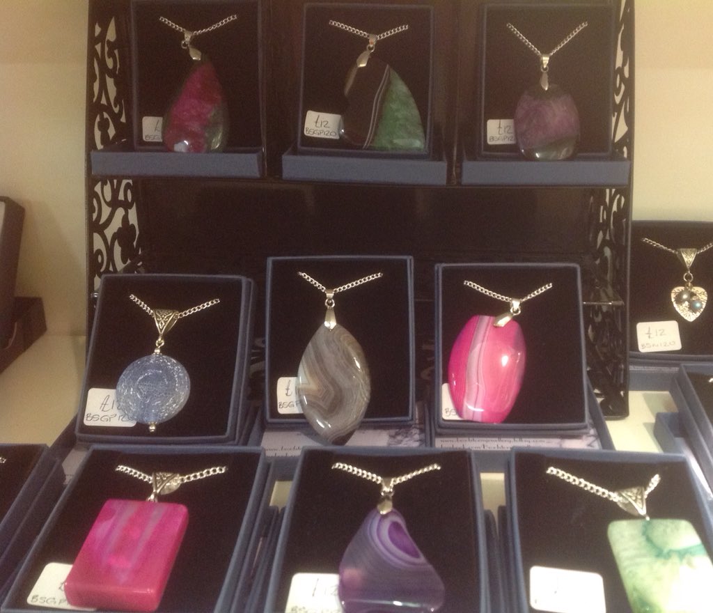 Helen @eye2eye tweet media