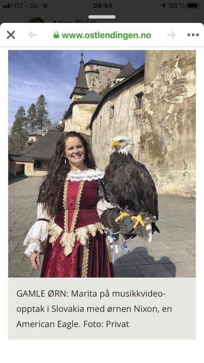 denisafrelich's tweet photo. Proud2see popular Norwegian musicband #Vimarida w/talented Slovak guitarist2film videoclip2new song in awesome medieval Slovak castle.The eagle comes from unique Slovak elementary school where falconry is part of curriculum.Thanx @TorbjornH 4support #GoodIdeaSlovakia https://t.co/QUH6KZRHBr