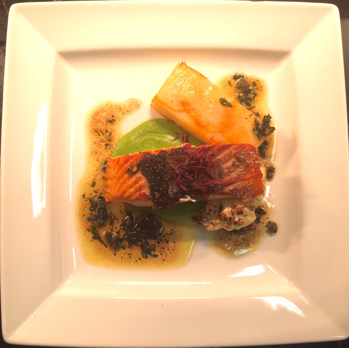 Fletchers_Nottm's tweet photo. Following on from lunch our level 2 Professional Chef Diploma students have done themselves proud in the first part of our Fish & Seafood evenings 👏🏼 https://t.co/Ily6sJxQDl