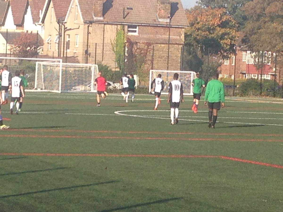 Elmgreen6's tweet photo. Well done to @Elmgreen6 Football team who beat @SFX6thForm in the South London Cup-Arthur Barnes Trophy U19's-10.10.18 #enrichment #sport #football #excellence #sl6 #fun https://t.co/6W18SPhhx7