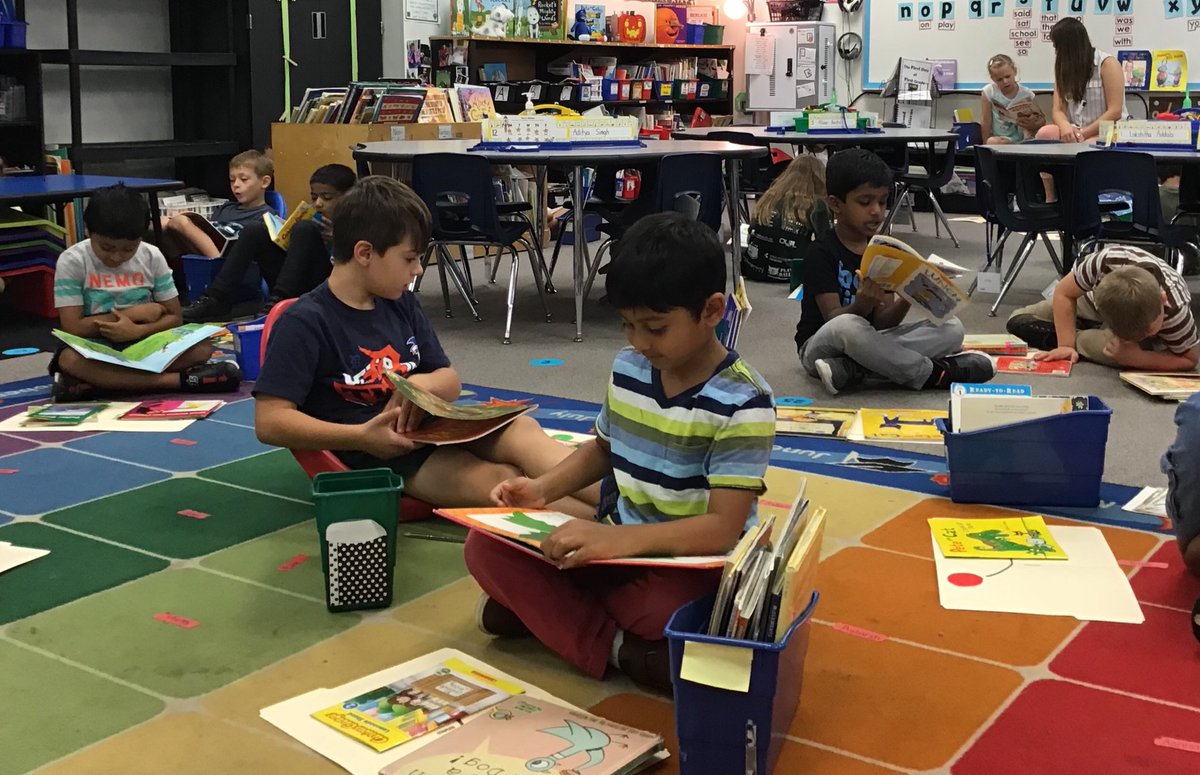 First grade readers making a plan and building stamina! #schroederdragons