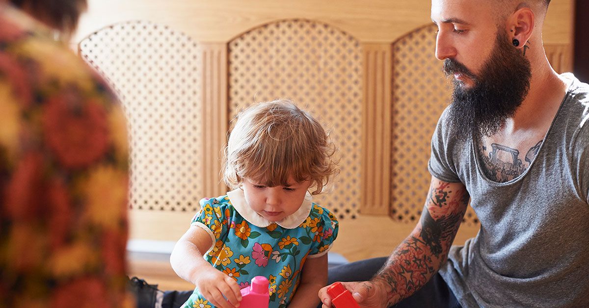 Great news! You don’t need a formal class or fancy toys to to help your baby's brain develop. Here are seven free ways you can build brains through play. buff.ly/2C7q5Ig #PlayMatters #ParentingWin