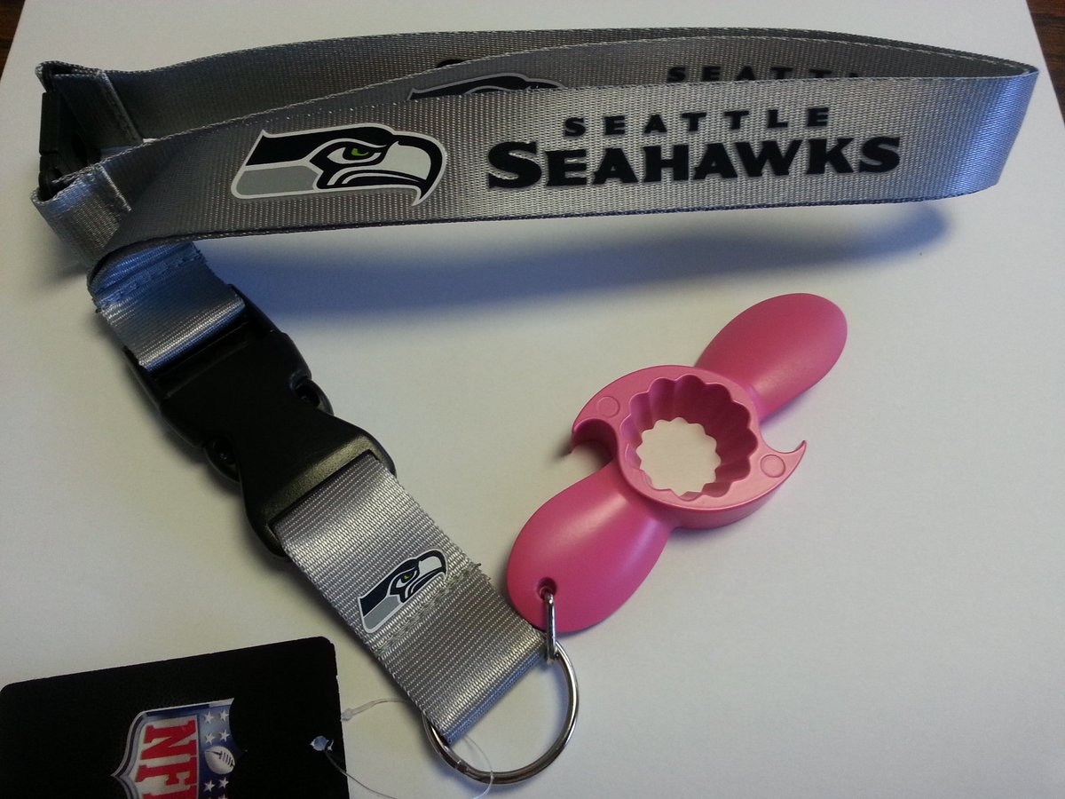 MiniOpener's tweet image. just a reminder that it is breast cancer awareness month.
we have reduced the price of the pink Mini Opener in honor of cancer awareness.#BreastCancerAwarenessMonth #BreastCancerAwareness #cancerresearch #breastcancer #ThinkPink #CancerCure #Cancer #CancerAwareness