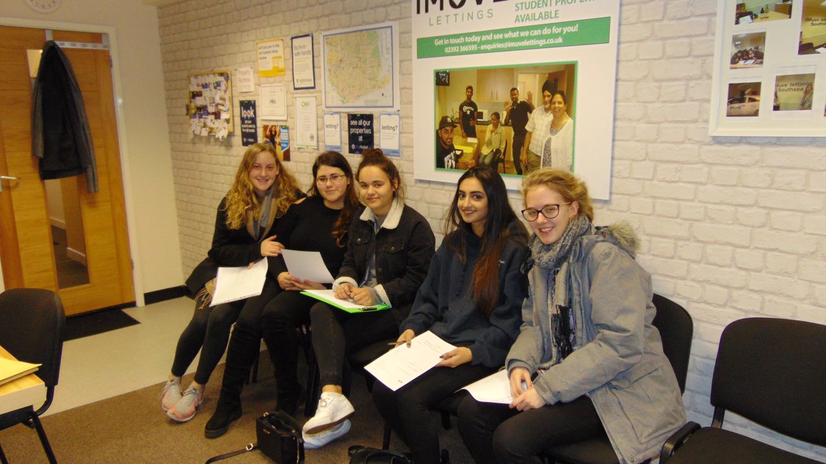 IMUVELETTINGS's tweet photo. *STUDENTS* WE ARE GETTING READY TO ROCK AND ROLL FOR NEXT YEAR - OUR STUDENT LIST FOR SEPT 2019 MOVE IN IS OUT ON 01.11.2018 - GET IN TOUCH EARLY FOR THE TOP GRADE HOUSES #ASKIMUVE #IMUVE #SOUTHSEA #PORTSMOUTH #UPSU #PORTSMOUTHUNI #INCENTIVES #LETTINGS #BEERS #CHOCS #LETS https://t.co/EIsKjHroyQ