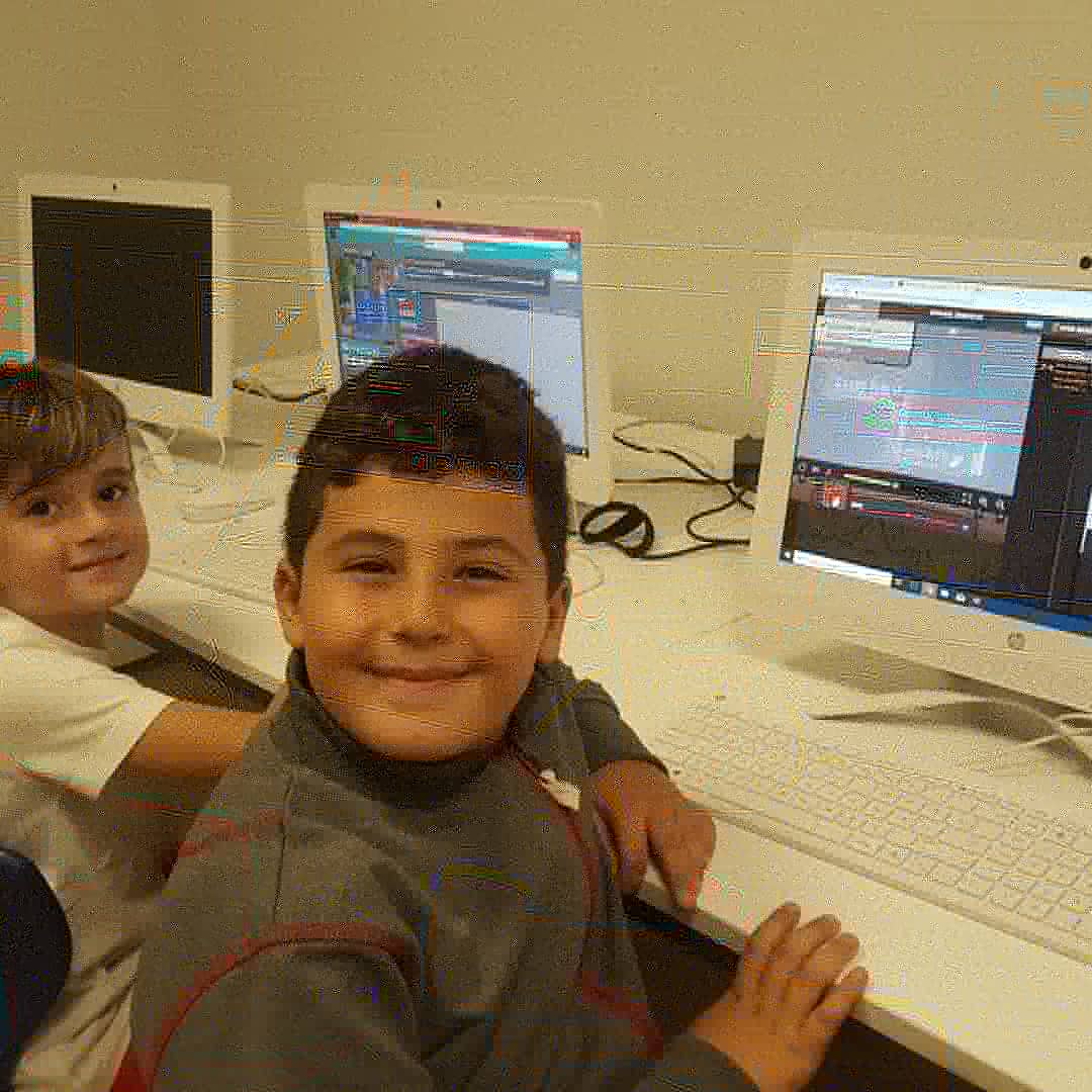 bk_bodrum's tweet image. Kodlama haftasında çocuklarımız Minecraft ve CodeCombat üzerinde eğlenerek kod yazmaya devam ediyor.
#CodeWeek2018 #kodlama #bodrumbahçeşehirkoleji